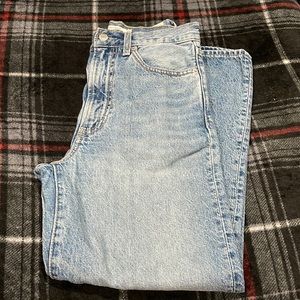 Levi’s ribcage jeans